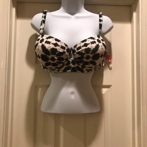 Rue21 Other - Swimsuit Top